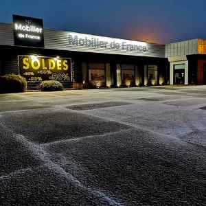 Mobilier de France – Charmeil