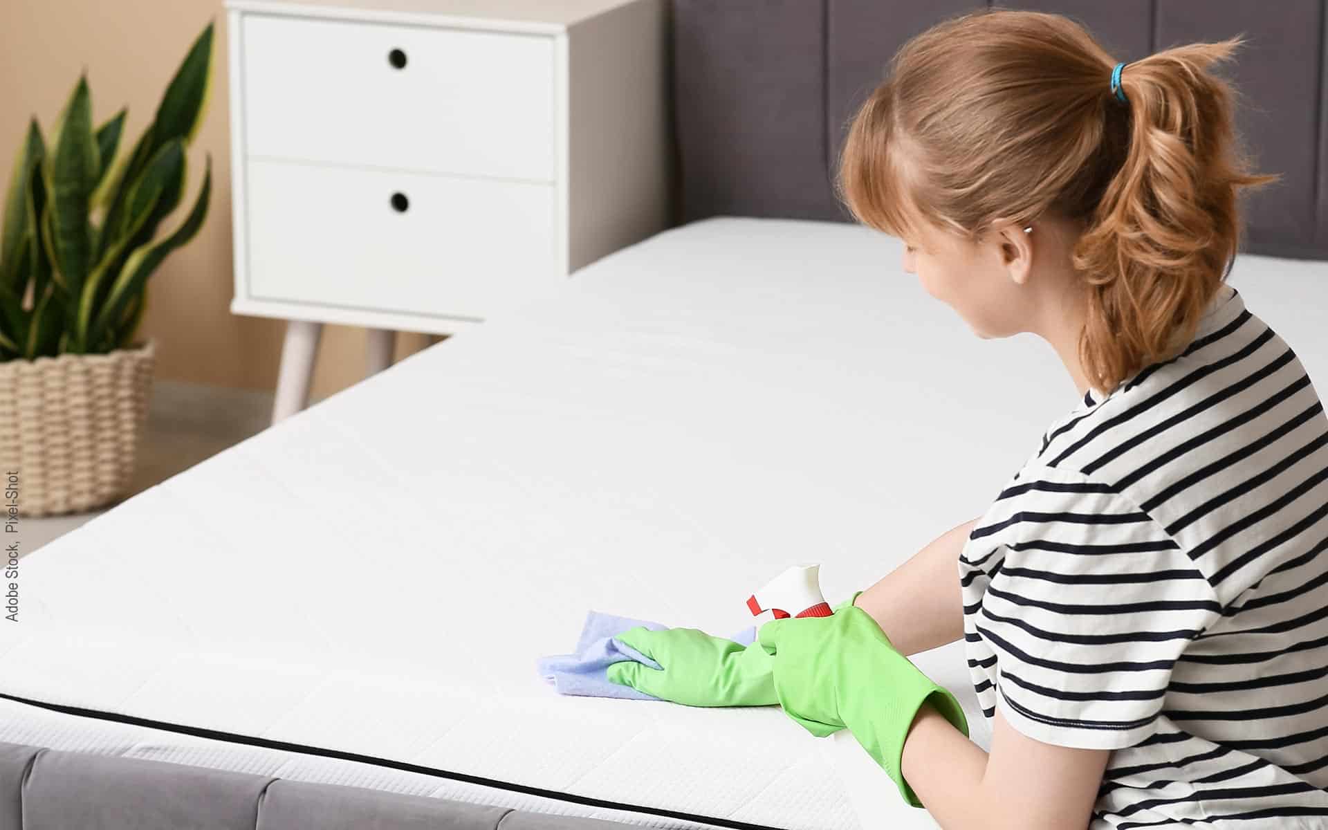 6 méthodes simples pour nettoyer un matelas sans l'abîmer Parlons Literie — free download