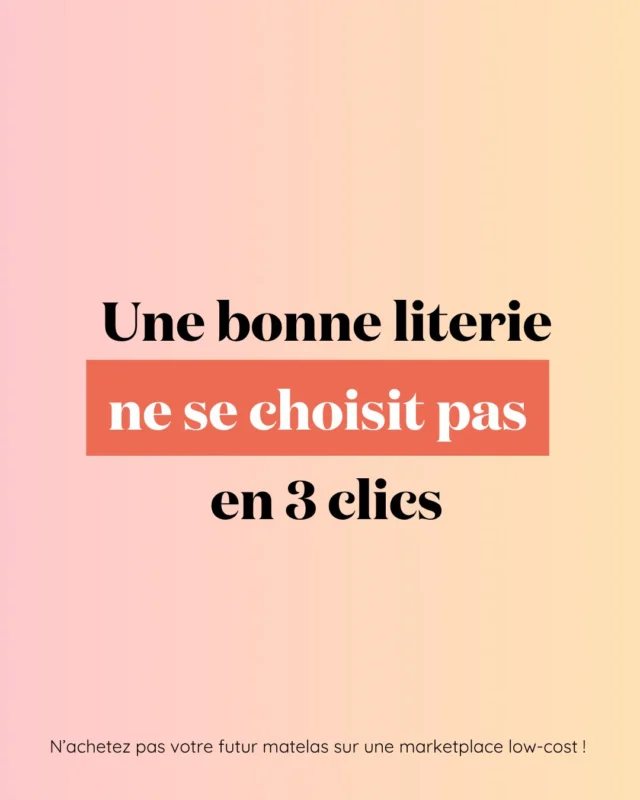 On nous a appris à toujours comparer les prix mais moins systématiquement à comparer la qualité de ce qu’on met… entre nous et nos nuits 👀La fast-literie s’est installée discrètement dans nos habitudes&nbsp;: promotions permanentes, promesses “incroyables”, matelas compressés livrés en 48h, discours simplifiés à l’extrême par des marques low-cost et des plateformes étrangères qui vendent des produits à prix ultra-cassés 💸Mais derrière cette façade, les dérives sont bien réelles&nbsp;: produits standardisés, durée de vie raccourcie, confort inégal selon les morphologies, matériaux parfois peu transparents… et l'idée dangereuse que la literie serait un produit comme un autre, interchangeable 🔄Chez Parlons Literie, nous défendons la certitude inverse&nbsp;: la literie n’est pas un achat impulsif qu’on devrait banaliser sous prétexte de “simplicité digitale” 📲Face à ces modèles rapides et uniformisés, il existe une autre voie. Celle de nos membres&nbsp;: des marques, des fabricants, des distributeurs engagés qui défendent la qualité, la durabilité, la transparence… et surtout le conseil humain ✅Vous l'aurez compris, choisir un produit fait pour durer ne peut pas se faire en scrollant ❌Et vous, avez-vous déjà eu une mauvaise expérience avec une literie achetée sur ce type de plateforme&nbsp;? 👇#parlonsliterie #literie #guideconso #coachliterie #mieuxdormir
